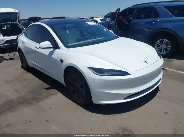 5YJ3E1EA4TF146297 2026 TESLA MODEL 3 - Image 1