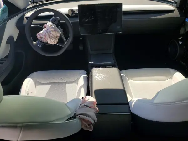 5YJ3E1EA4TF146445 2026 TESLA MODEL 3 - Image 8