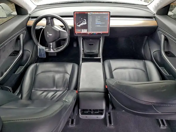 5YJ3E1EA5HF002054 2017 TESLA MODEL 3 - Image 8