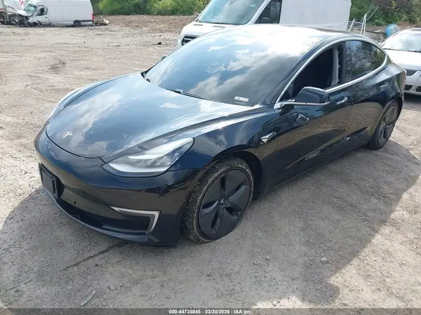 5YJ3E1EA5JF003873 2018 TESLA MODEL 3 - Image 2