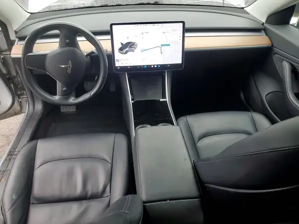 5YJ3E1EA5JF005235 2018 TESLA MODEL 3 - Image 8