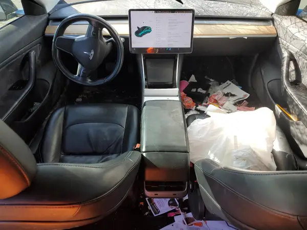 5YJ3E1EA5JF006823 2018 TESLA MODEL 3 - Image 8