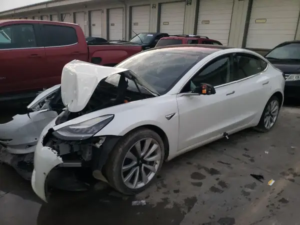 5YJ3E1EA5JF008202 2018 TESLA MODEL 3 - Image 1