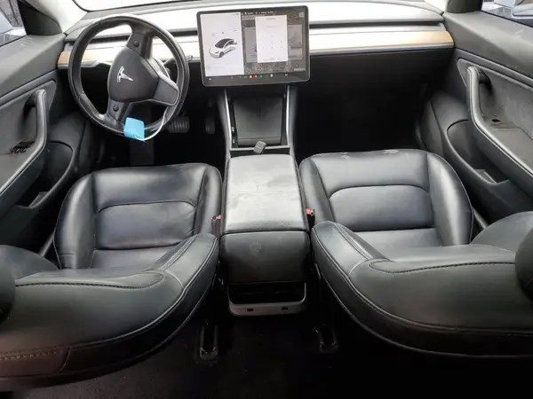 5YJ3E1EA5JF010645 2018 TESLA MODEL 3 - Image 8