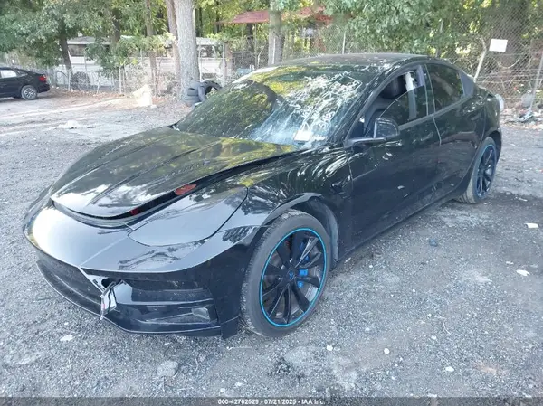 5YJ3E1EA5JF010760 2018 TESLA MODEL 3 - Image 2