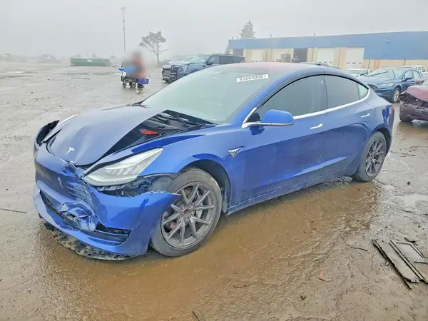 5YJ3E1EA5JF013111 2018 TESLA MODEL 3 - Image 1
