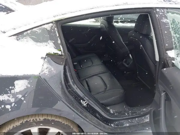 5YJ3E1EA5JF017580 2018 TESLA MODEL 3 - Image 8