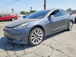 5YJ3E1EA5JF017725 2018 TESLA MODEL 3