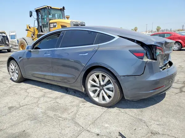 5YJ3E1EA5JF017725 2018 TESLA MODEL 3 - Image 2