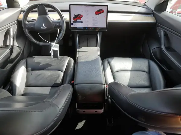 5YJ3E1EA5JF018082 2018 TESLA MODEL 3 - Image 8