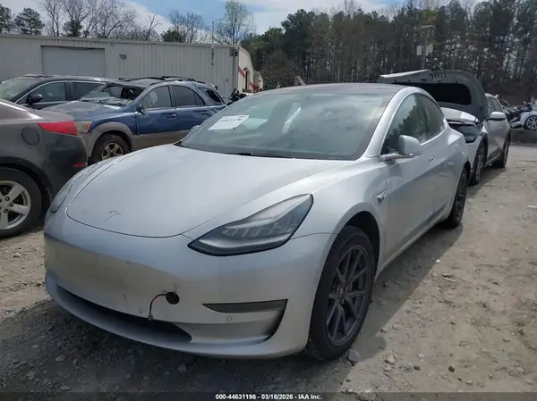 5YJ3E1EA5JF019149 2018 TESLA MODEL 3 - Image 2