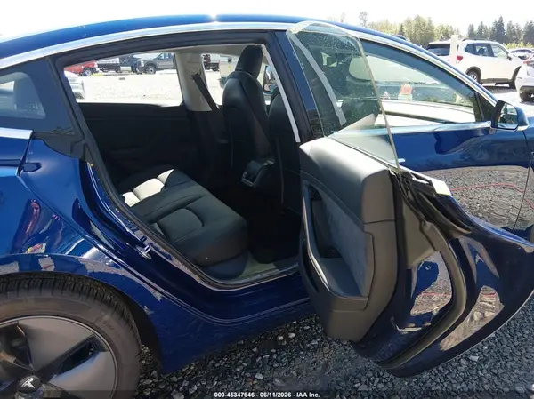 5YJ3E1EA5JF019443 2018 TESLA MODEL 3 - Image 8