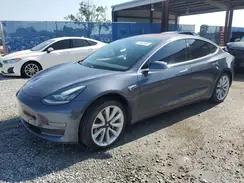 5YJ3E1EA5JF020043 2018 TESLA MODEL 3