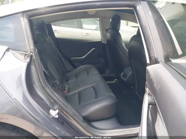 5YJ3E1EA5JF020138 2018 TESLA MODEL 3 - Image 8