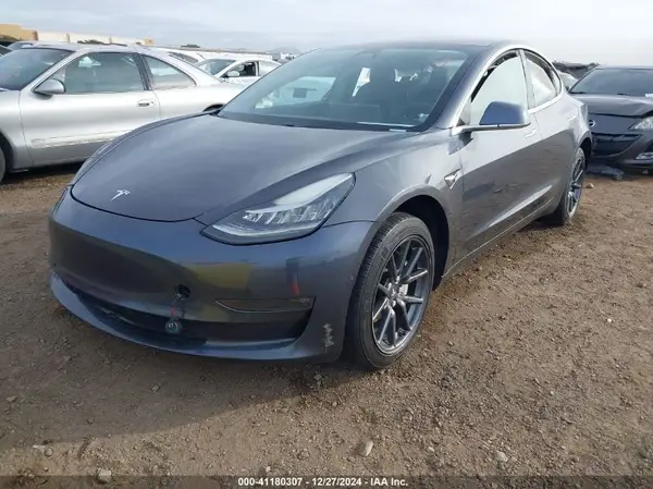 5YJ3E1EA5JF021919 2018 TESLA MODEL 3 - Image 2