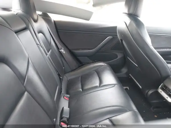 5YJ3E1EA5JF021919 2018 TESLA MODEL 3 - Image 8