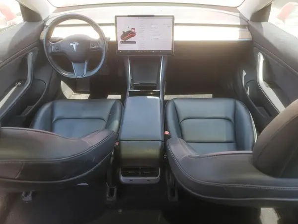 5YJ3E1EA5JF022455 2018 TESLA MODEL 3 - Image 8