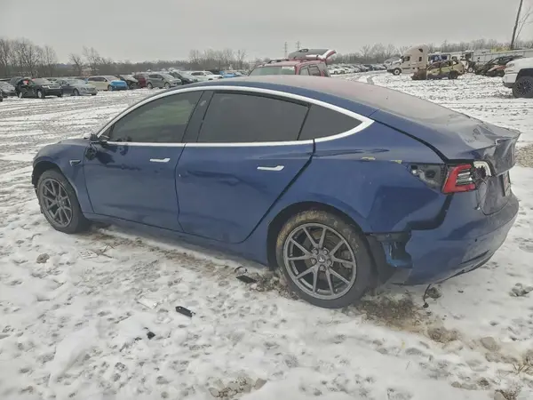 5YJ3E1EA5JF022617 2018 TESLA MODEL 3 - Image 2
