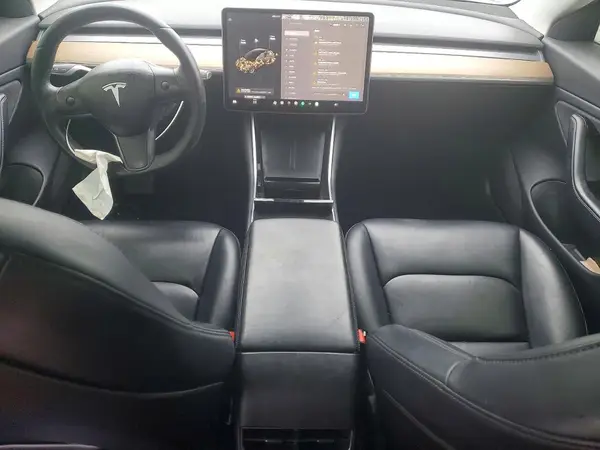 5YJ3E1EA5JF022617 2018 TESLA MODEL 3 - Image 8