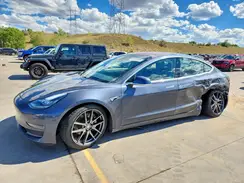 5YJ3E1EA5JF023718 2018 TESLA MODEL 3