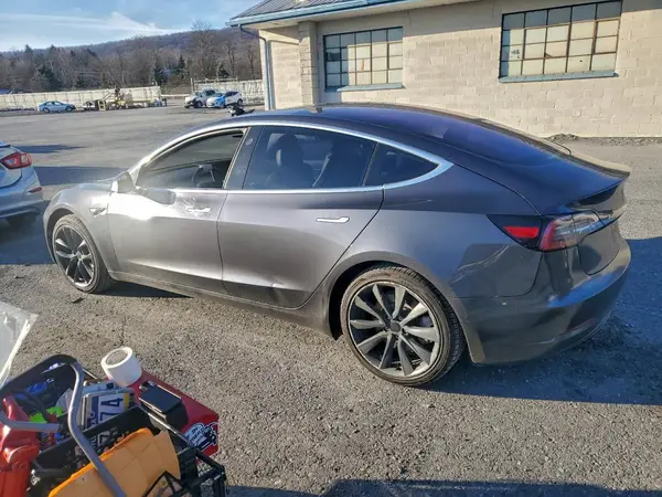 5YJ3E1EA5JF024108 2018 TESLA MODEL 3 - Image 2