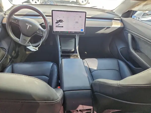 5YJ3E1EA5JF025369 2018 TESLA MODEL 3 - Image 8