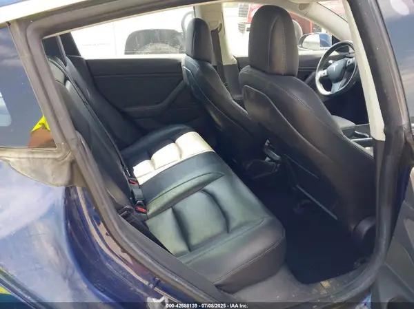 5YJ3E1EA5JF027025 2018 TESLA MODEL 3 - Image 8