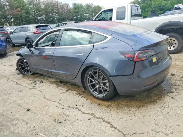 5YJ3E1EA5JF030524 2018 TESLA MODEL 3 - Image 2