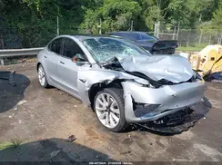 5YJ3E1EA5JF031107 2018 TESLA MODEL 3