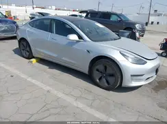 5YJ3E1EA5JF032435 2018 TESLA MODEL 3