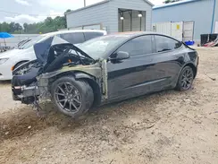 5YJ3E1EA5JF033035 2018 TESLA MODEL 3