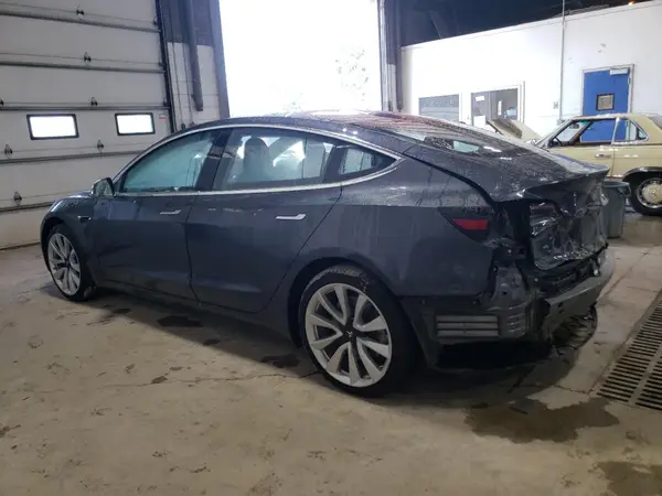 5YJ3E1EA5JF033228 2018 TESLA MODEL 3 - Image 2