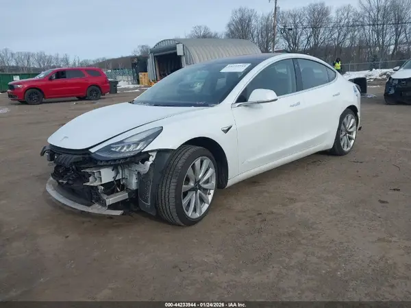 5YJ3E1EA5JF033455 2018 TESLA MODEL 3 - Image 2