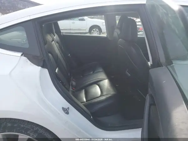 5YJ3E1EA5JF033455 2018 TESLA MODEL 3 - Image 8