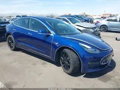 5YJ3E1EA5JF034220 2018 TESLA MODEL 3