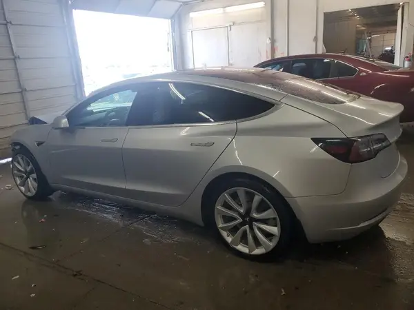 5YJ3E1EA5JF035724 2018 TESLA MODEL 3 - Image 2