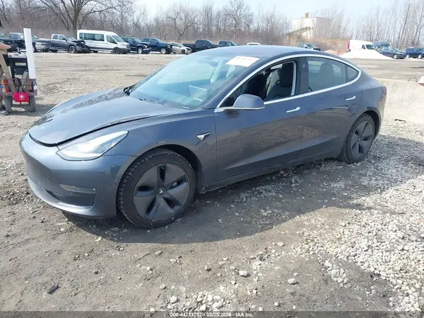 5YJ3E1EA5JF037408 2018 TESLA MODEL 3 - Image 2