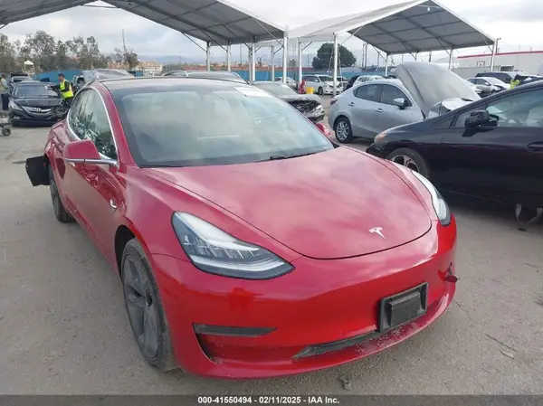 5YJ3E1EA5JF038218 2018 TESLA MODEL 3 - Image 1