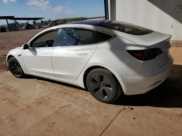 5YJ3E1EA5JF039000 2018 TESLA MODEL 3 - Image 2