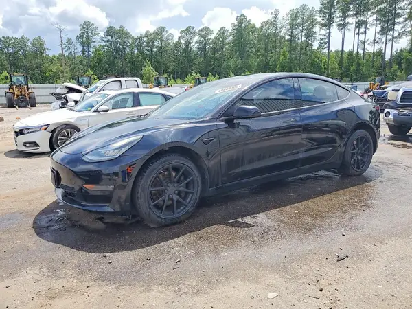 5YJ3E1EA5JF039014 2018 TESLA MODEL 3 - Image 1