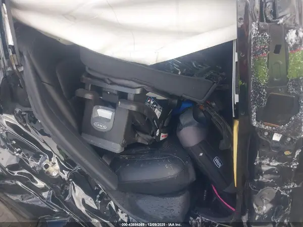 5YJ3E1EA5JF039319 2018 TESLA MODEL 3 - Image 8