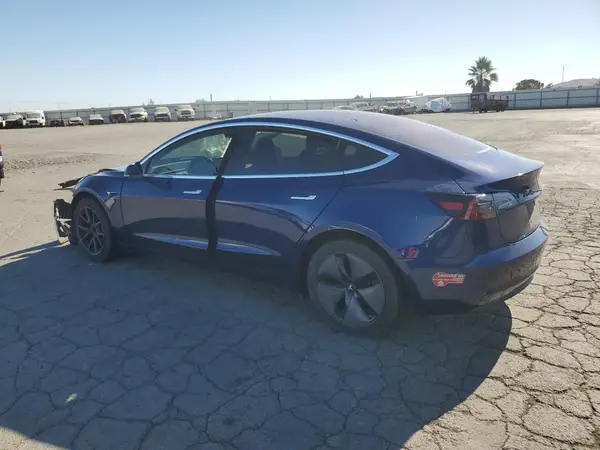 5YJ3E1EA5JF040325 2018 TESLA MODEL 3 - Image 2