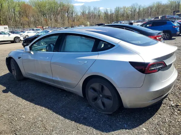 5YJ3E1EA5JF040423 2018 TESLA MODEL 3 - Image 2