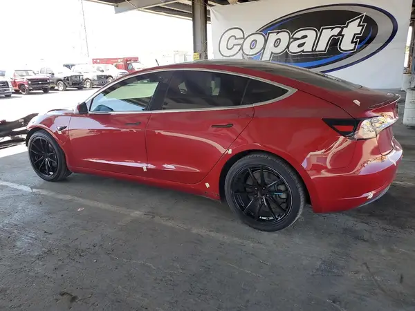 5YJ3E1EA5JF043130 2018 TESLA MODEL 3 - Image 2
