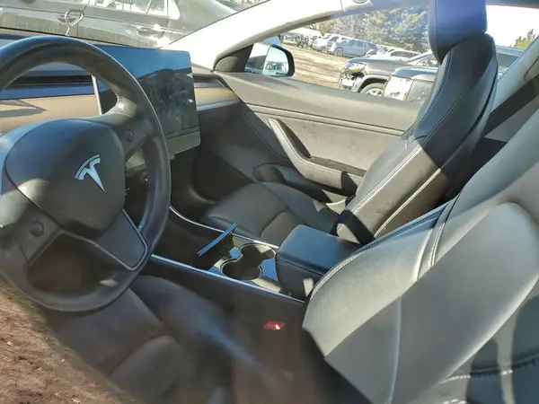 5YJ3E1EA5JF045363 2018 TESLA MODEL 3 - Image 8