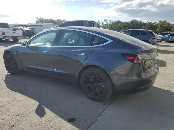 5YJ3E1EA5JF045413 2018 TESLA MODEL 3 - Image 2