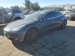 5YJ3E1EA5JF045430 2018 TESLA MODEL 3