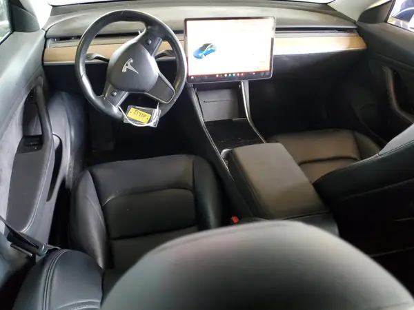 5YJ3E1EA5JF047193 2018 TESLA MODEL 3 - Image 8