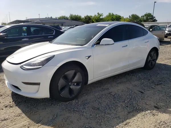 5YJ3E1EA5JF048053 2018 TESLA MODEL 3 - Image 1