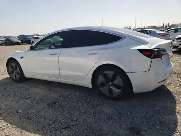 5YJ3E1EA5JF048053 2018 TESLA MODEL 3 - Image 2